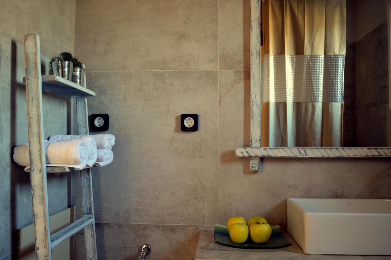 Ammos Luxury Suites Elia  Esterno foto